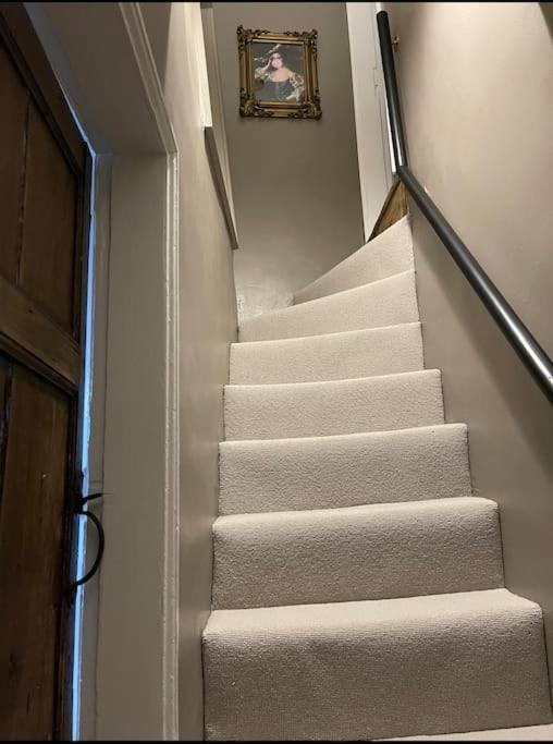 Entire Georgian Luxury Home - 3 Storey- High St Henley-In-Arden -Two Bedrooms-Sleeps 4 Ngoại thất bức ảnh