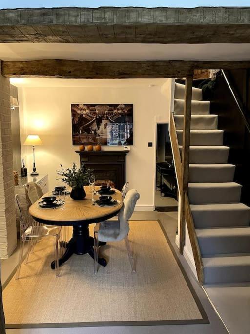 Entire Georgian Luxury Home - 3 Storey- High St Henley-In-Arden -Two Bedrooms-Sleeps 4 Ngoại thất bức ảnh